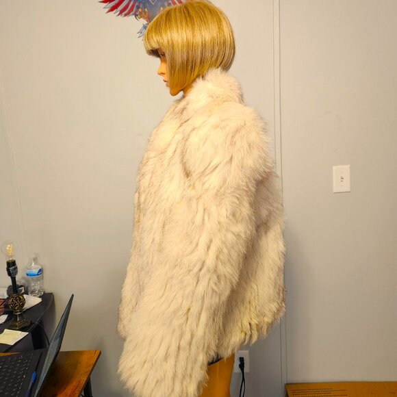 #715 Small fox fur coat - Picture 3 of 4
